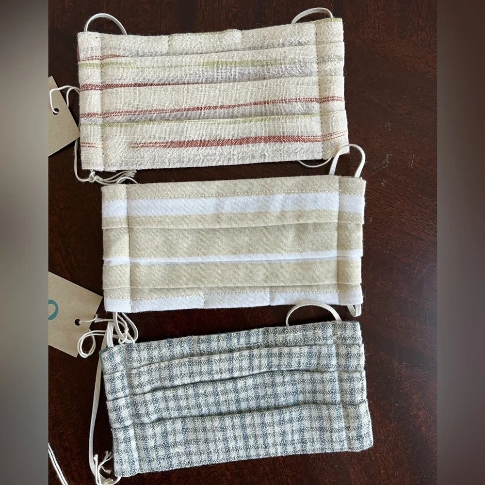 Set of 3 kids organic cotton reversible masks. NWT